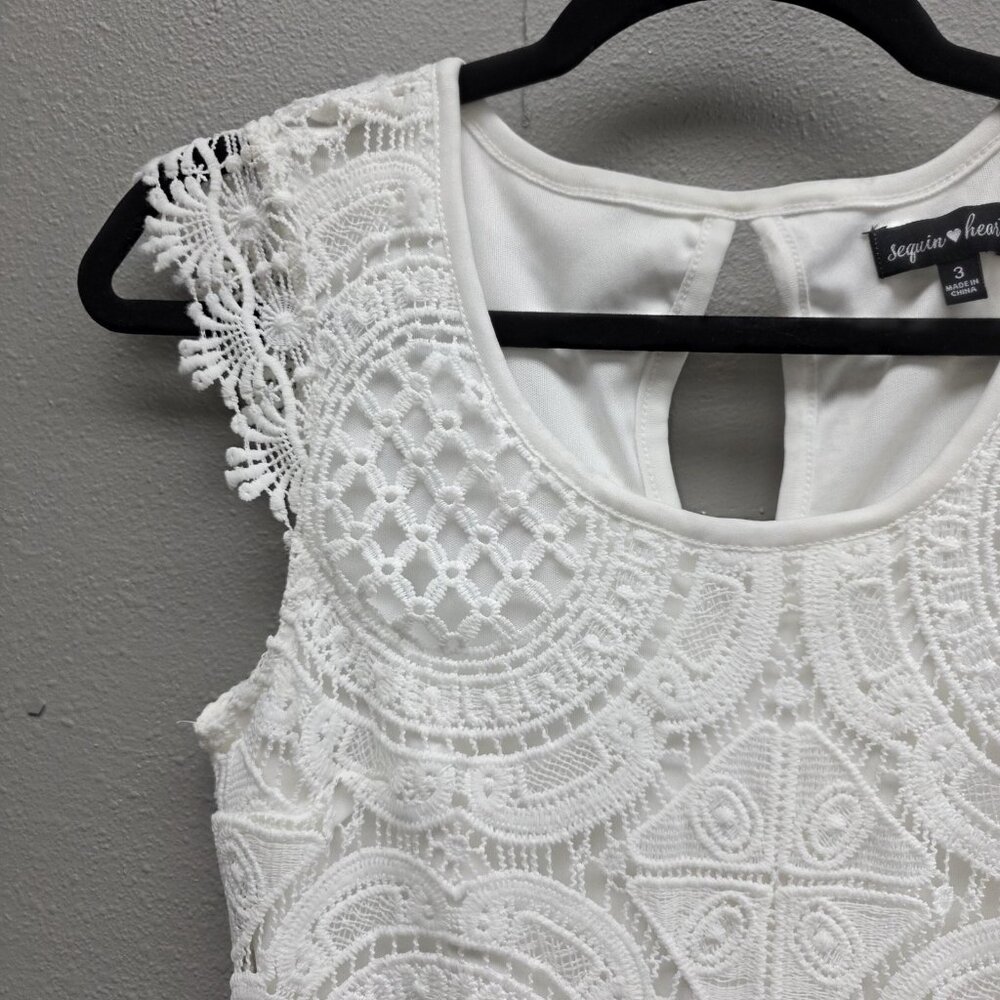 Sequin Hearts Dress Womens 3 White Lace Crochet Lined Keyhole Scallop Hem Mini - Picture 2 of 11